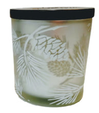 Libellule in Lenox - Christmas Tree Shopping Scented - Wood Wick Candle